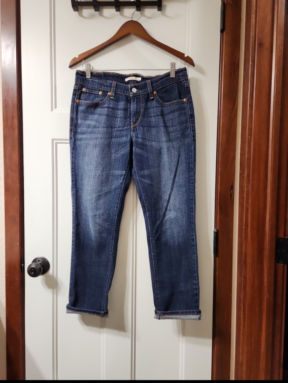 Levi's Low-Rise Boyfriend Jeans - 27